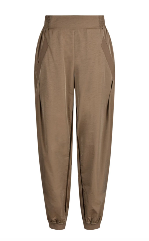 Molle go dark camel trousers
